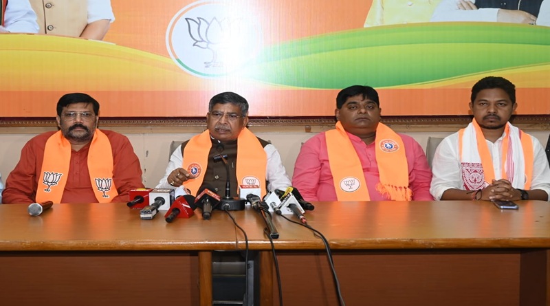 राहुल गांधी में अगर थोड़ी भी नैतिकता है तो राज्य के छात्रों के साथ सीएम हेमन्त सोरेन के दरवाजे पर दें धरनाः आदित्य साहू