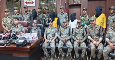 पांच लाख के इनामी JJMP सब-जोनल मेम्बर समेत चार गिरफ्तार, औरापाट जंगल में पुलिस की घेराबंदी, AK-56, SLR समेत तीन राइफल और 146 जिंदा कारतूस बरामद