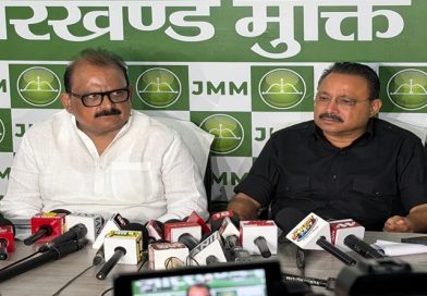 हेमन्त सरकार आज भी छात्रों के साथ, लेकिन भाजपा छात्रों के कंधों पर बंदूक रखकर कर रही राजनीतिः झामुमो