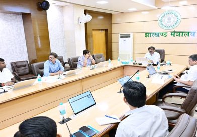 नगर विकास तथा पथ निर्माण की समीक्षा बैठक में रोड नेटवर्क, मास्टर प्लान, यातायात, ड्रेनेज सिस्टम, वेंडर मार्केट, पार्क एवं शहरी सुविधाओं को बेहतर बनाने पर CM हेमन्त सोरेन का ज्यादा जोर