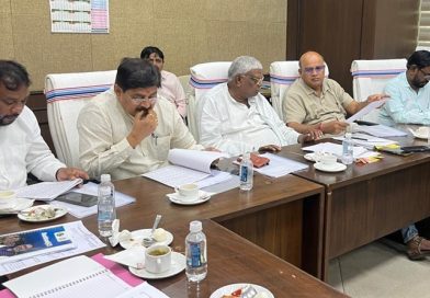 धनबाद CITY SP ने देवप्रभा कंस्ट्रक्शन के मालिक कुंभनाथ सिंह के विरुद्ध दर्ज एक मामले में पर्याप्त साक्ष्य पाये जाने को लेकर विस्तृत जानकारी झारखण्ड विधानसभा के विशेष समिति को दी