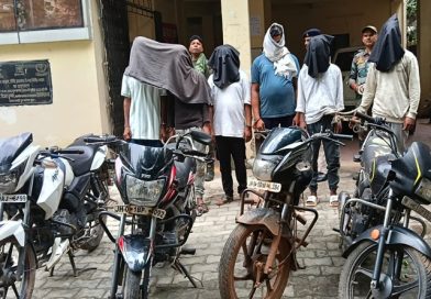 रांची के सदर अस्पताल से बाइक चोरी करनेवाले छः अपराधियों को चोरी की गई चार मोटरसाइकिल के साथ पुलिस ने धर दबोचा