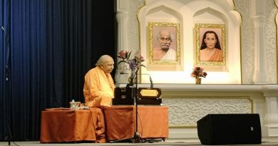 भीष्म पितामह अहंकार और द्रोणाचार्य आदत व संस्कार के प्रतीकः स्वामी अमरानन्द
