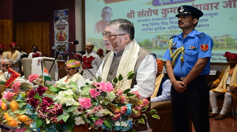 किसी भी विश्वविद्यालय के लिए उसका पहला दीक्षान्त समारोह काफी मायने रखता हैः संतोष कुमार गंगवार