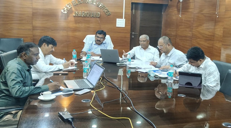 मतदाता सूची के विशेष गहन पुनरीक्षण से संबंधित सुनवाई हेतु केवल विशेष परिस्थितियों को छोड़कर मतदाताओं को ERO कार्यालय आने की आवश्यकता नहीं: के रवि कुमार
