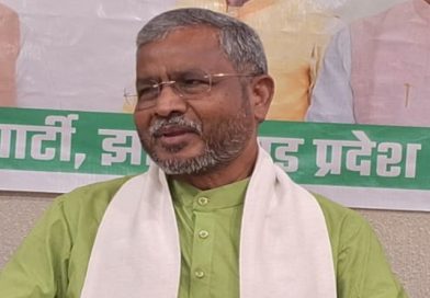 बाबूलाल मरांडी ने शराब नीति मामले में मुख्यमंत्री हेमंत सोरेन की भूमिका पर उठाए गंभीर सवाल, वसूली का बड़ा हिस्सा मिलने के कारण शराब माफियाओं के खेल को आगे बढ़ाने का लगाया आरोप