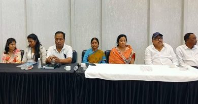 झामुमो की बैठक में पहली बार शामिल होकर दिवंगत मंत्री सुदिव्य कुमार सोनू की पत्नी श्वेता शर्मा ने अपनी राजनीतिक महत्वाकांक्षा को किया स्पष्ट, गिरिडीह में जब भी चुनाव हो, झामुमो की ओर से उम्मीदवार वहीं होंगी