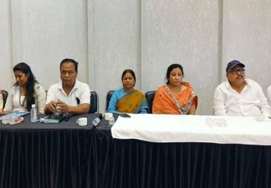 झामुमो की बैठक में पहली बार शामिल होकर दिवंगत मंत्री सुदिव्य कुमार सोनू की पत्नी श्वेता शर्मा ने अपनी राजनीतिक महत्वाकांक्षा को किया स्पष्ट, गिरिडीह में जब भी चुनाव हो, झामुमो की ओर से उम्मीदवार वहीं होंगी