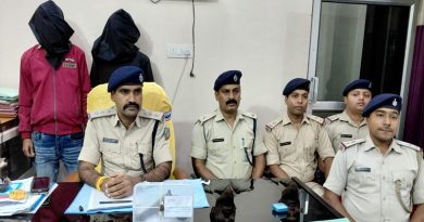 रांची के नामकुम थाना क्षेत्र में हथियार व चोरी की दो बाइक के साथ दो गिरफ्तार