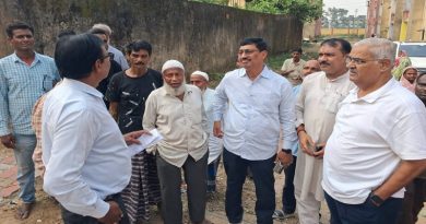 सामाजिक नेता विजय झा ने बीसीसीएल के अधिकारियों को दी चुनौती, कहा पहले वे पुनर्वास के लिए बने बेलगड़िया के फ्लैटों में 15 दिन रहकर दिखाएं