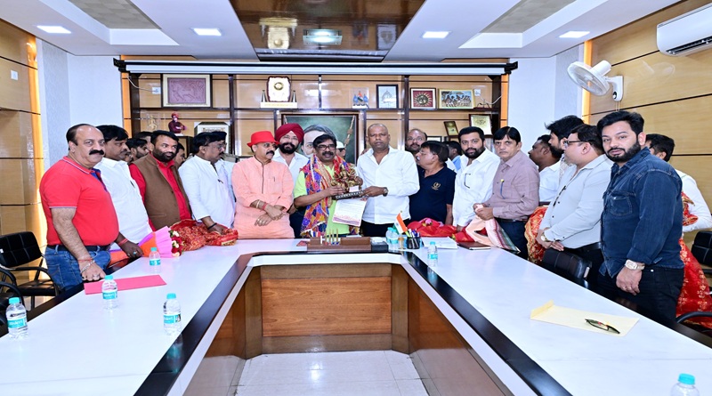 मुख्यमंत्री हेमन्त सोरेन से रांची जिला एवं महानगर दुर्गा पूजा समिति के एक संयुक्त प्रतिनिधिमंडल ने की मुलाकात, पंडाल परिभ्रमण एवं भगवती दर्शन के लिए किया आमंत्रित