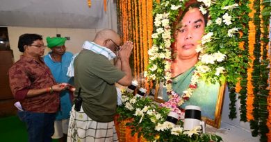 अपार जनसमूह की उपस्थिति में संपन्न हुआ मुख्यमंत्री हेमन्त सोरेन की माता स्व० रूपी सोरेन का संस्कार भोज, पैतृक गांव नेमरा में उमड़ा  जनसैलाब, प्रशासन की व्यवस्था रही चुस्त-दुरुस्त