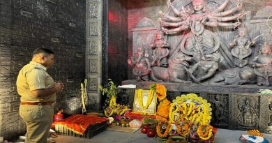 दुर्गा पूजा में रांची पुलिस अर्थात् कर्तव्य, आस्था, भक्ति, आराधना, सेवा व सुरक्षा व्यवस्था साथ-साथ