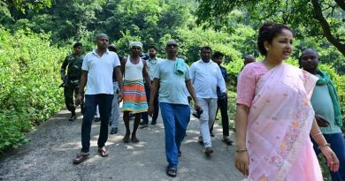 मुख्यमंत्री हेमन्त सोरेन ने कसमार-बरलंगा निर्माणाधीन मुख्य सड़क का किया निरीक्षण, निर्माण कार्य की प्रगति एवं गुणवत्ता का लिया जायजा